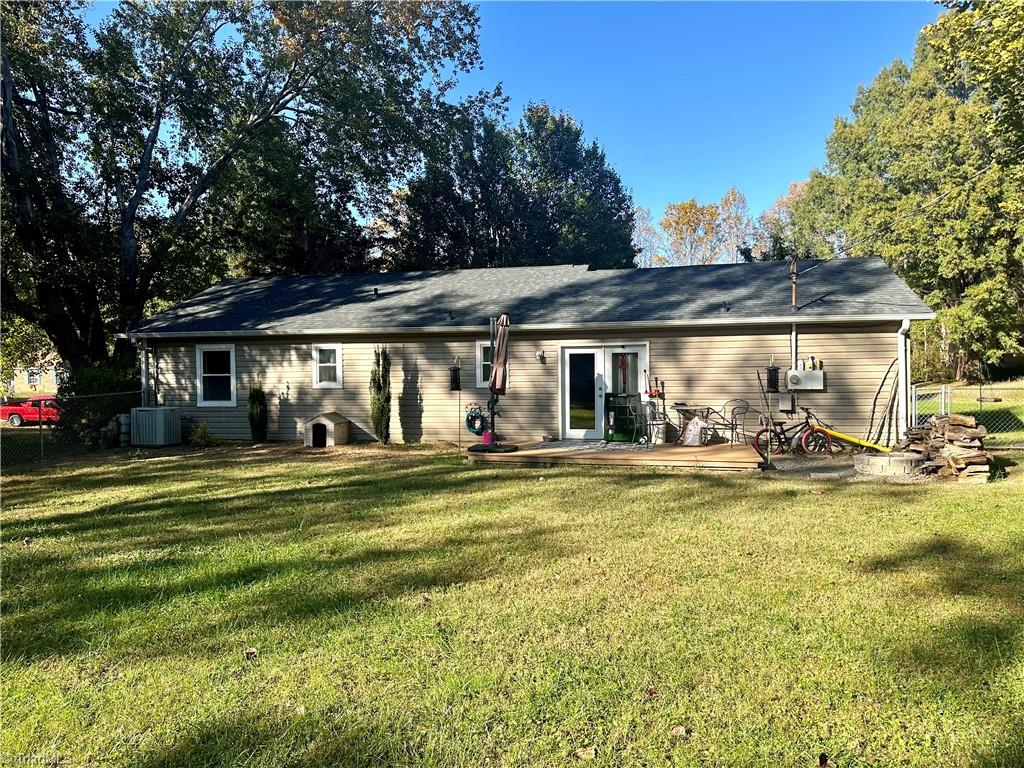 370 Northfield Drive King, NC 27021 - Photo 15 of 18