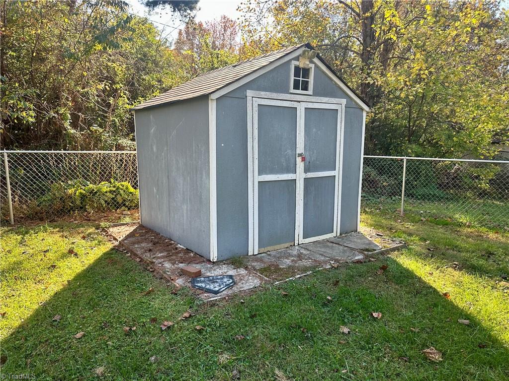 370 Northfield Drive King, NC 27021 - Photo 17 of 18