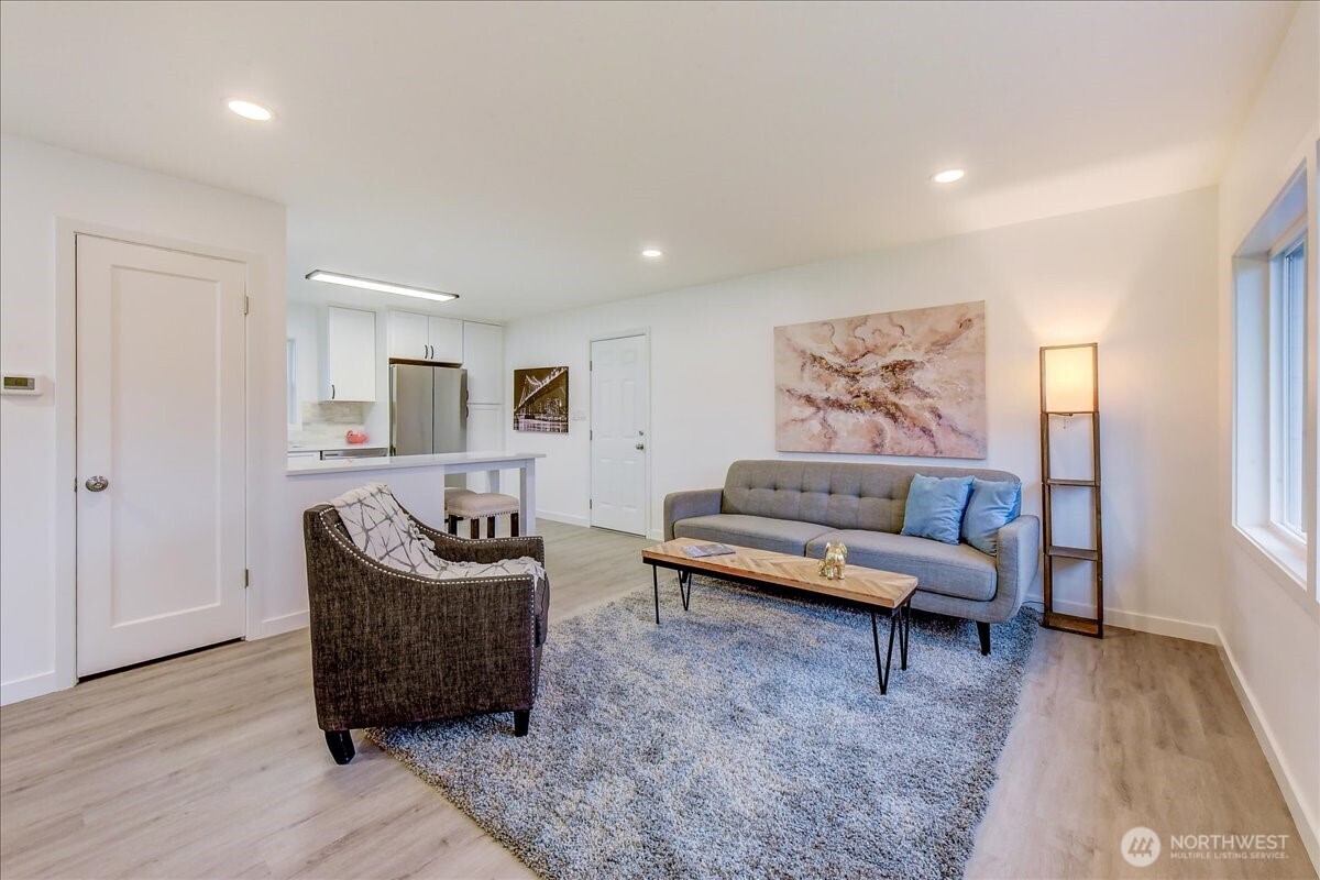 9320 31st Place Southwest Seattle, WA 98126 - Photo 2 of 25