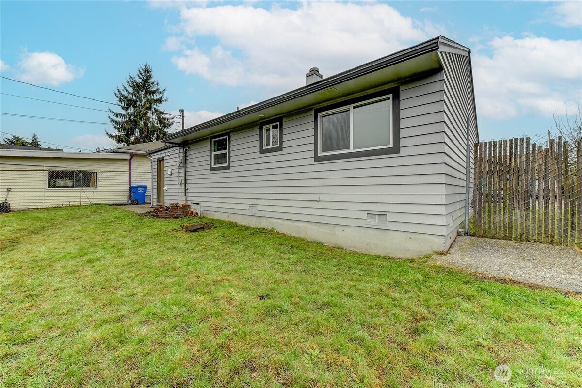 9320 31st Place Southwest Seattle, WA 98126 - Photo 22 of 25