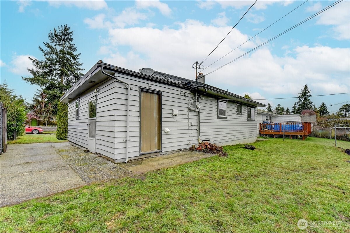 9320 31st Place Southwest Seattle, WA 98126 - Photo 23 of 25