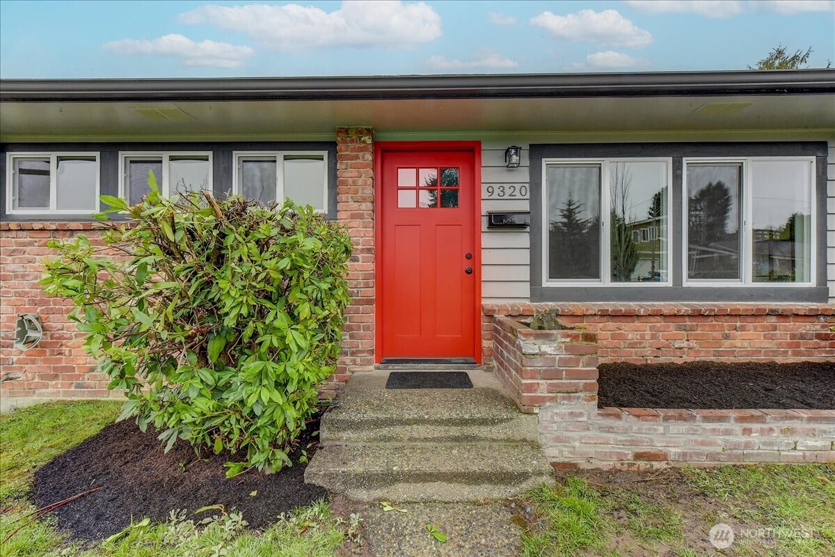 9320 31st Place Southwest Seattle, WA 98126 - Photo 24 of 25