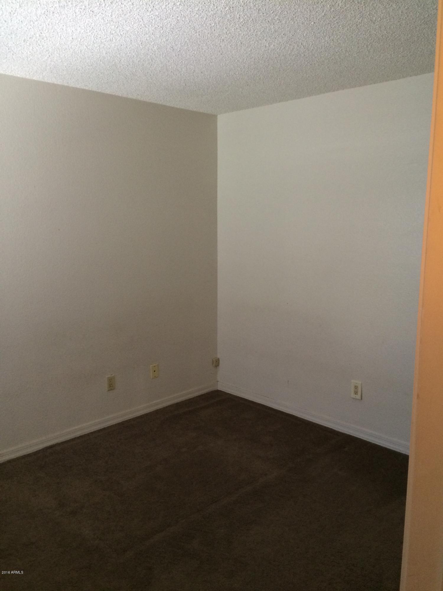 304 East Bluebell Lane Tempe, AZ 85288 - Photo 8 of 24 a view of an empty room