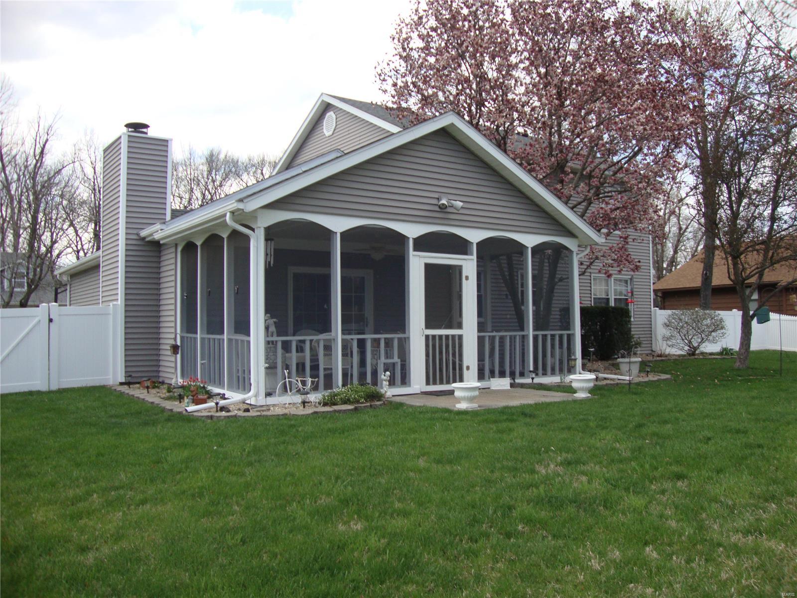 1968 Raintree Trail Collinsville, IL 62234 - Photo 17 of 20 Gallery Image 17