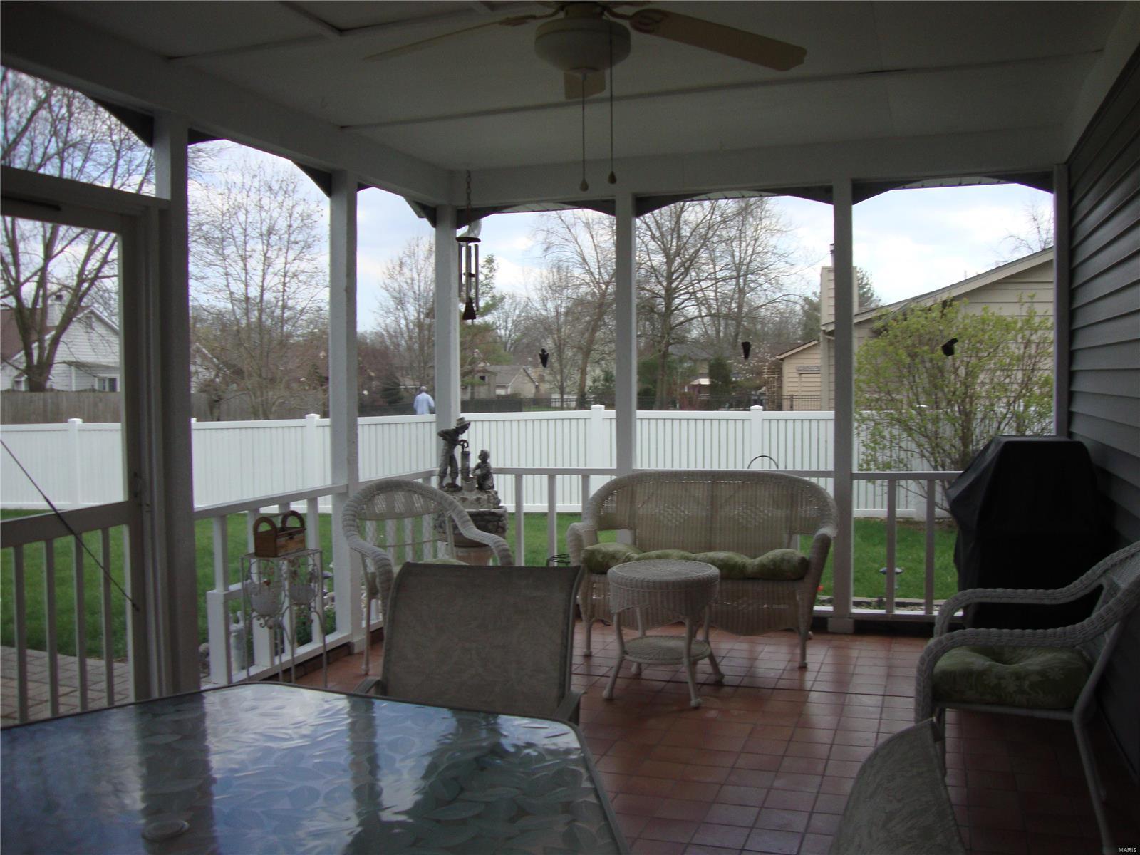 1968 Raintree Trail Collinsville, IL 62234 - Photo 18 of 20 Gallery Image 18