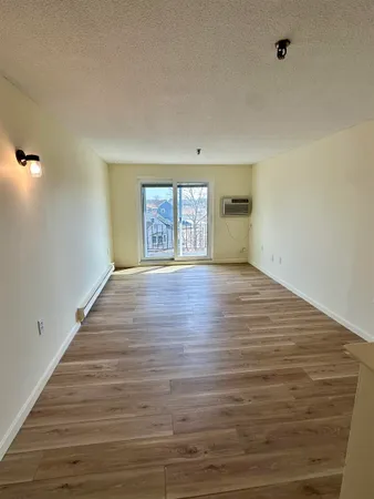 $1,675 | 502 High Street, Unit 305, Hampton, NH 03842