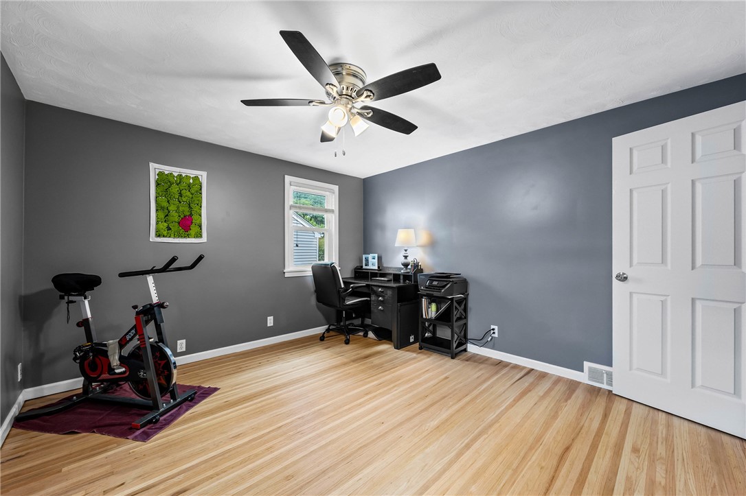 644 Tarrington Road Irondequoit, NY 14609 - Photo 24 of 41