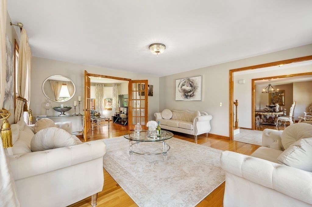 95 Anderson Road Marlborough, MA 01752 - Photo 8 of 42 Gallery Image 8
