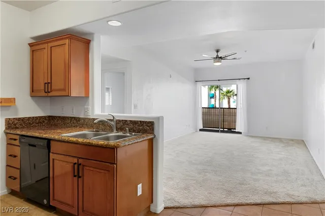 $154,900 | 3550 Bay Sands Drive, Unit 2080, Laughlin, NV 89029