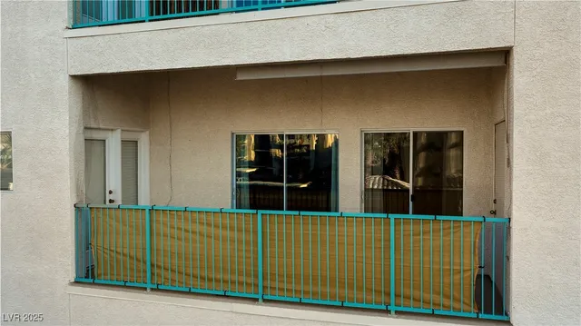 $154,900 | 3550 Bay Sands Drive, Unit 2080, Laughlin, NV 89029