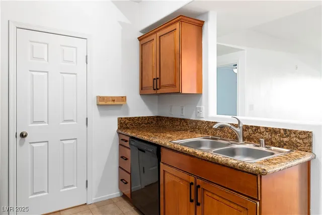 $154,900 | 3550 Bay Sands Drive, Unit 2080, Laughlin, NV 89029