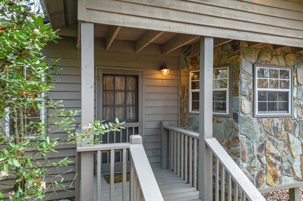 256 Nantahala Pass Road Blue Ridge, GA 30513 - Photo 4 of 30 Gallery Image 4