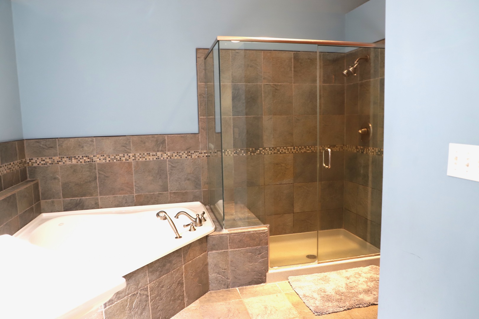 21730 Ravine Road Lake Zurich, IL 60047 - Photo 23 of 28 Gallery Image 23