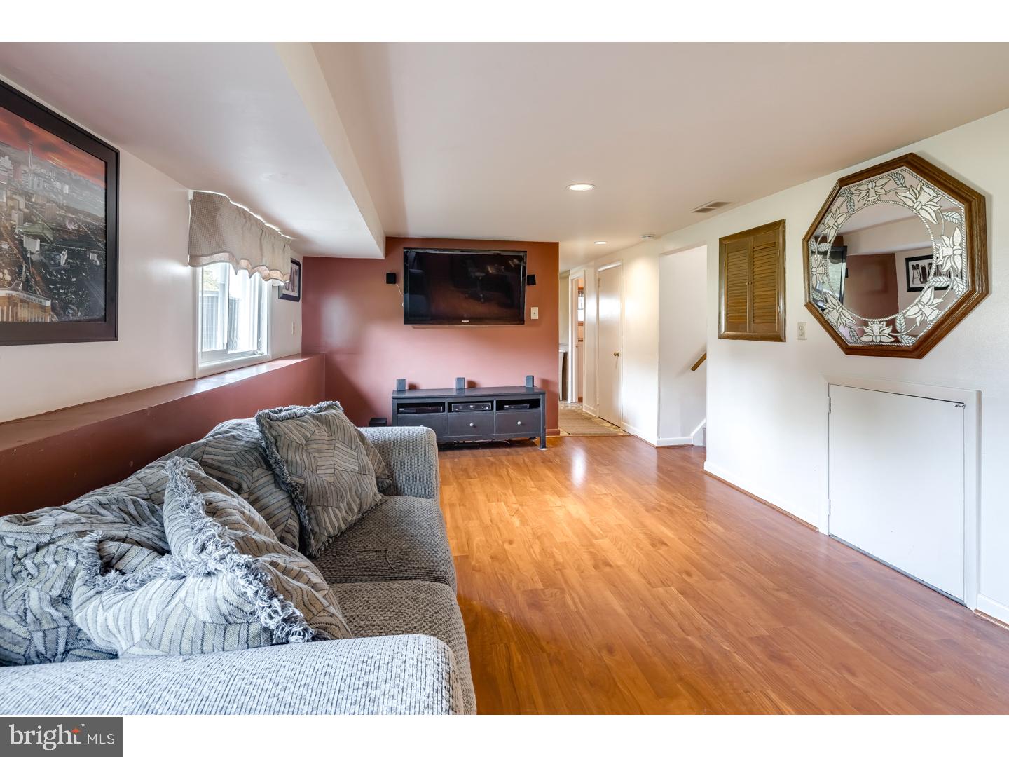 677 Spruce Road Warminster, PA 18974 - Photo 15 of 25 Family Room
