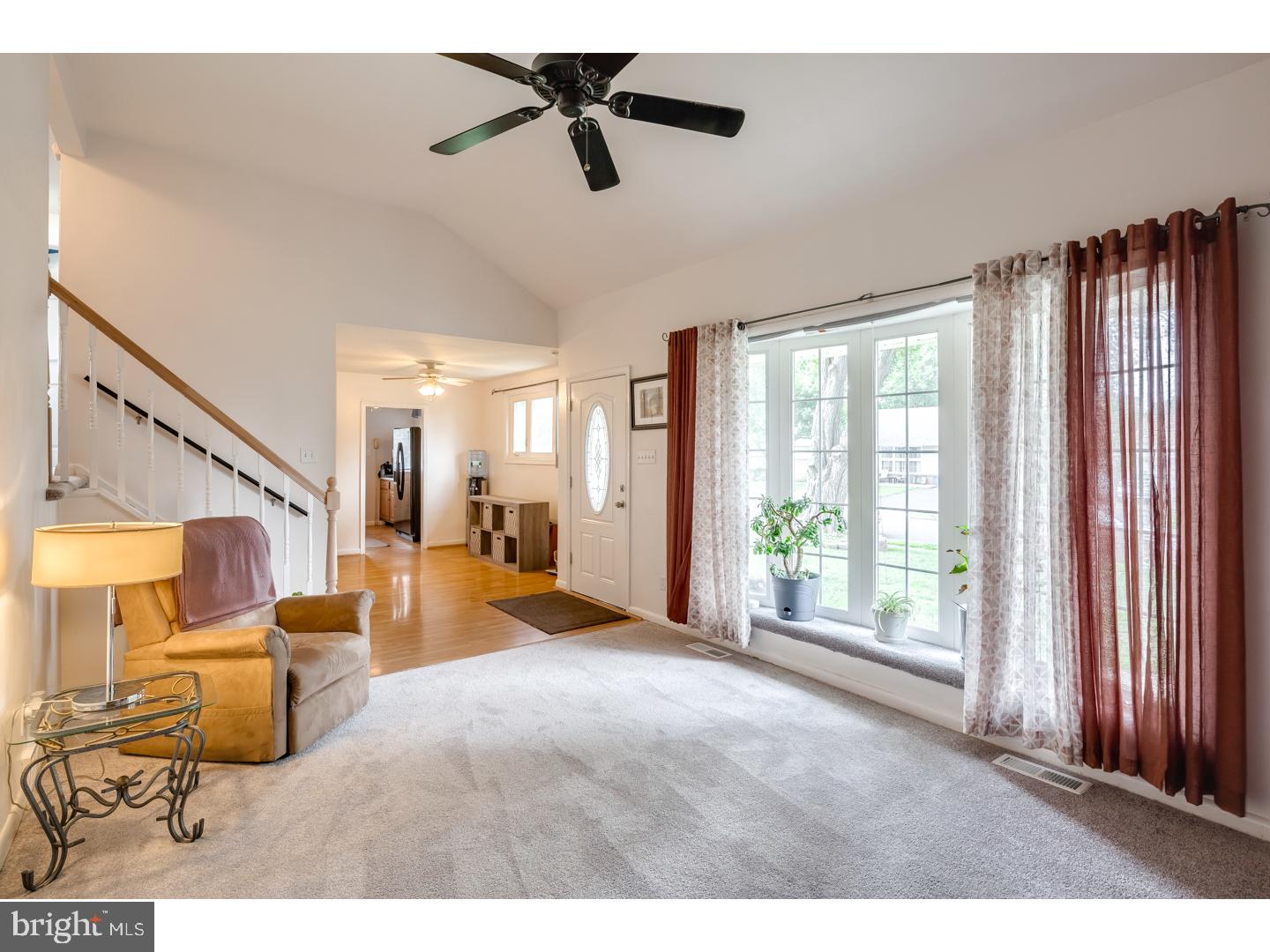 677 Spruce Road Warminster, PA 18974 - Photo 7 of 25 Living Room