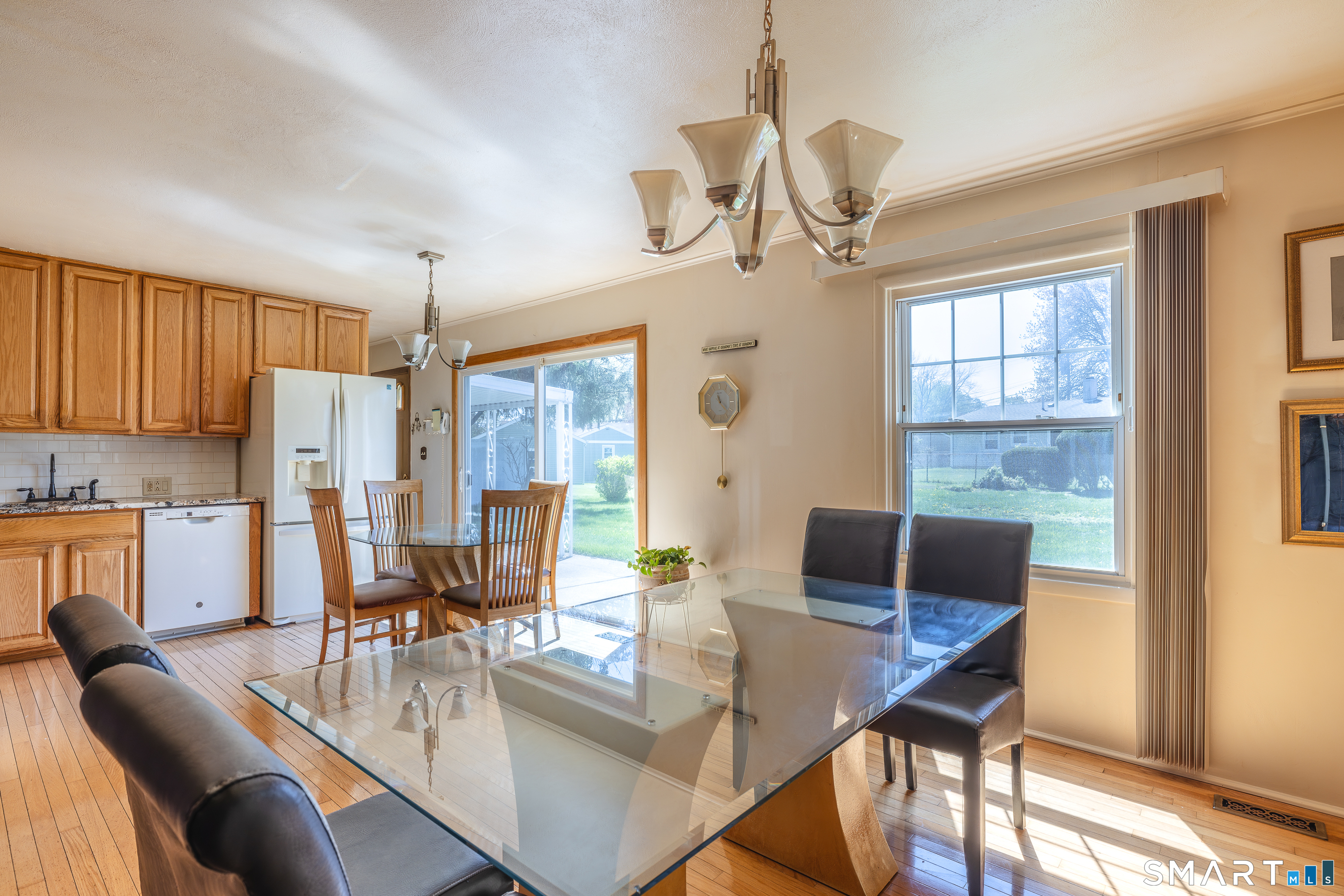 105 Bear Paw Road Bridgeport, CT 06606 - Photo 12 of 35