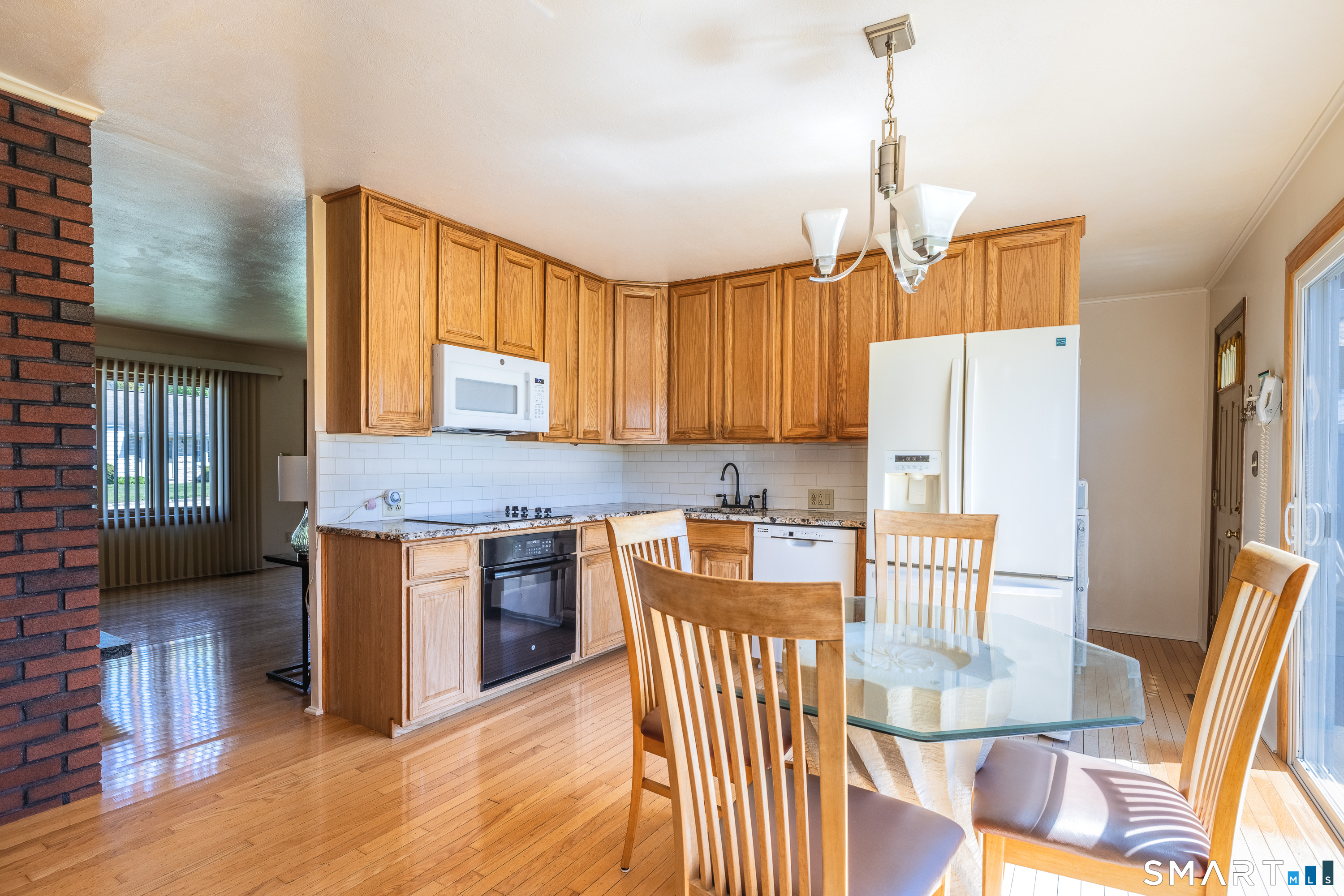 105 Bear Paw Road Bridgeport, CT 06606 - Photo 14 of 35