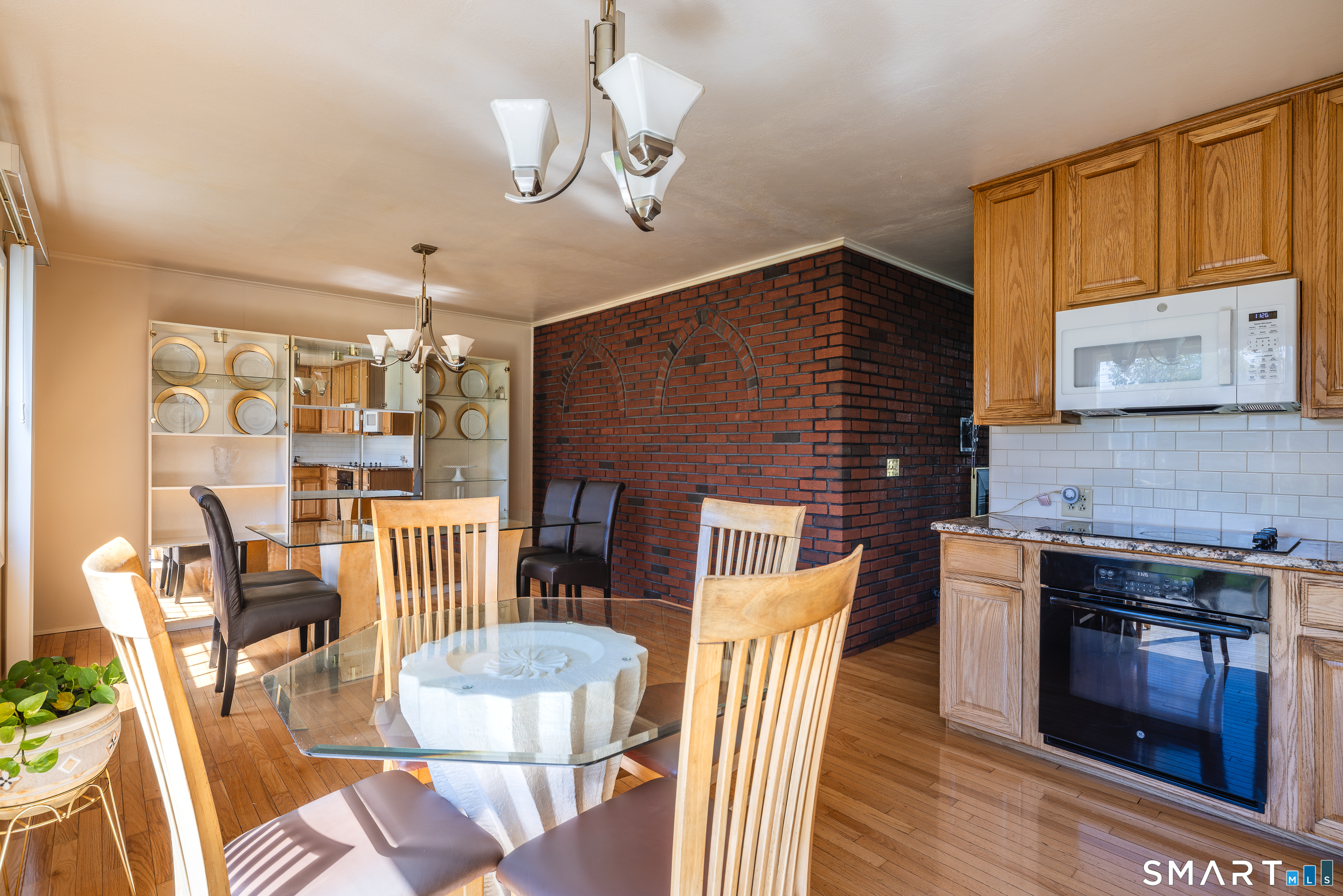 105 Bear Paw Road Bridgeport, CT 06606 - Photo 15 of 35