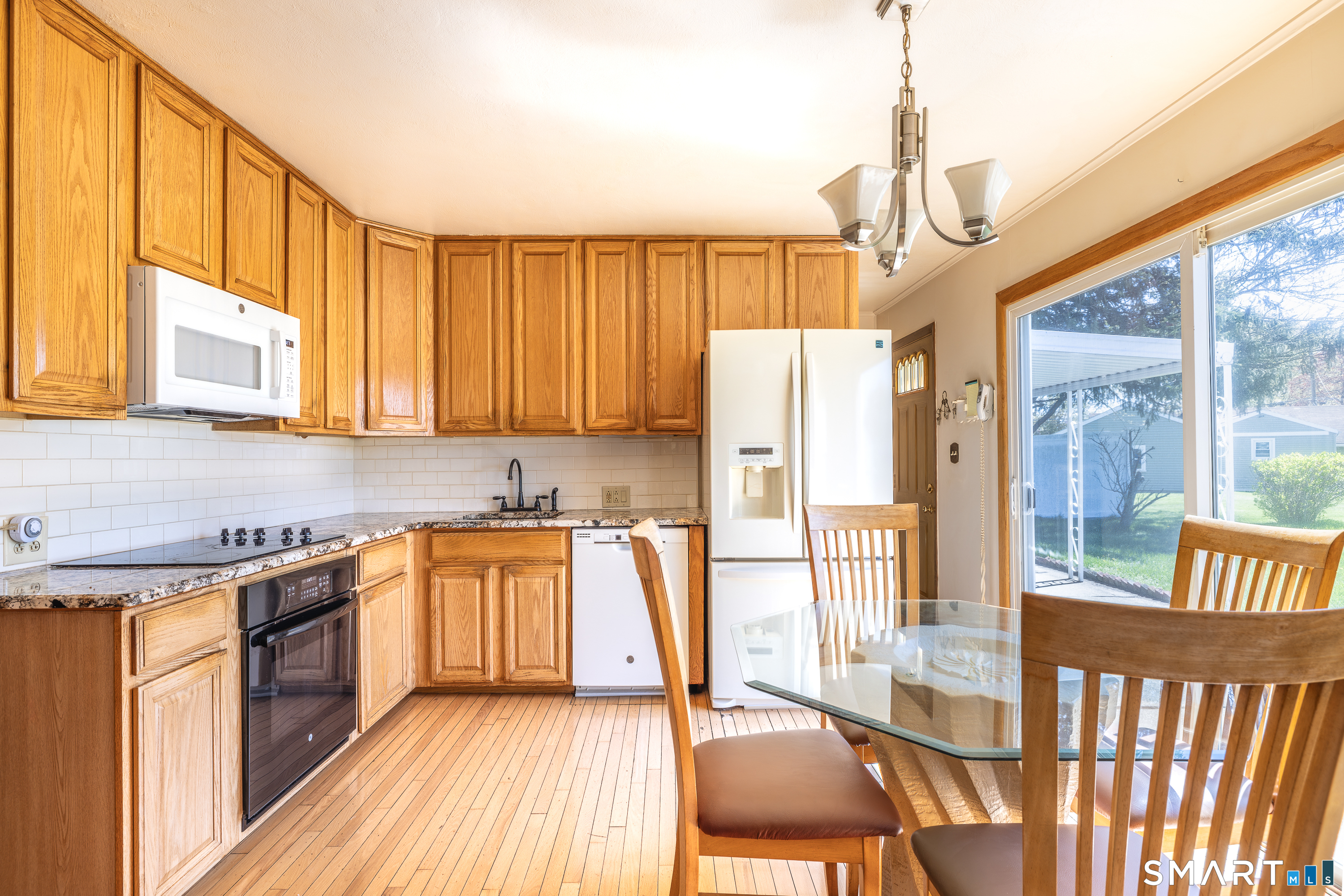 105 Bear Paw Road Bridgeport, CT 06606 - Photo 16 of 35