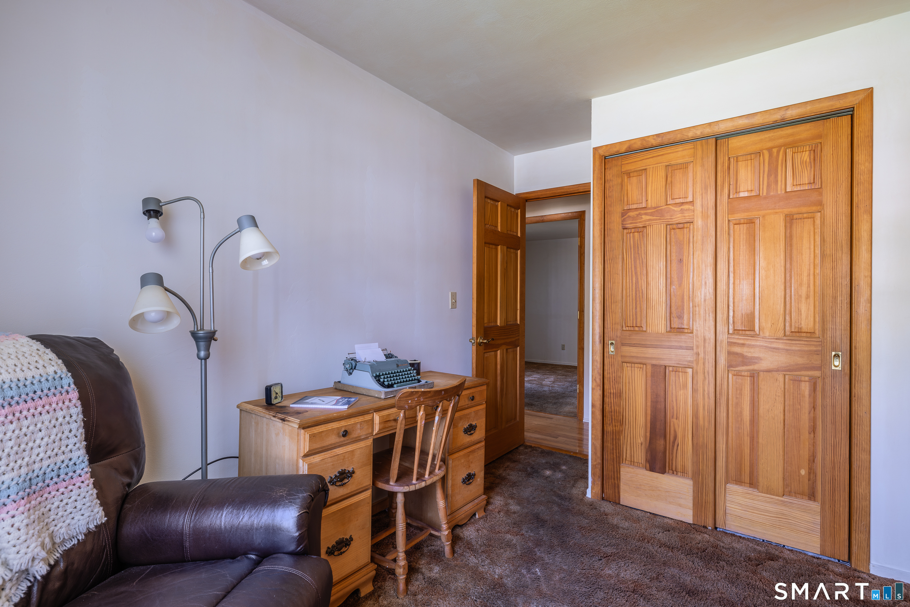 105 Bear Paw Road Bridgeport, CT 06606 - Photo 20 of 35