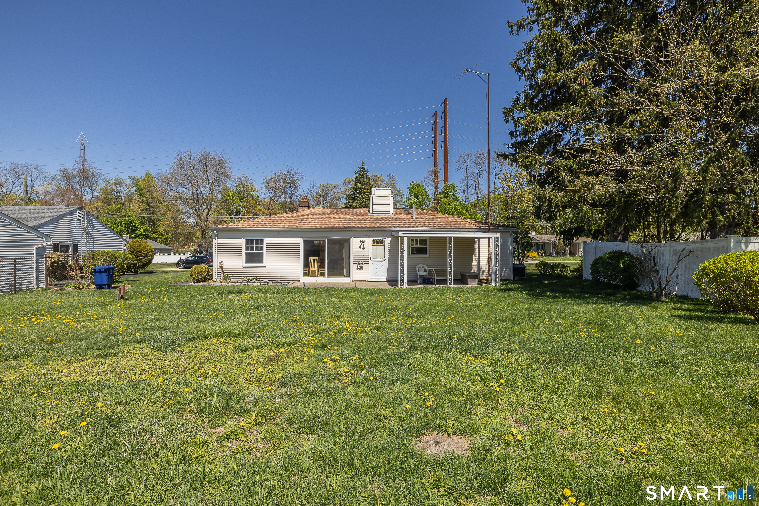 105 Bear Paw Road Bridgeport, CT 06606 - Photo 29 of 35