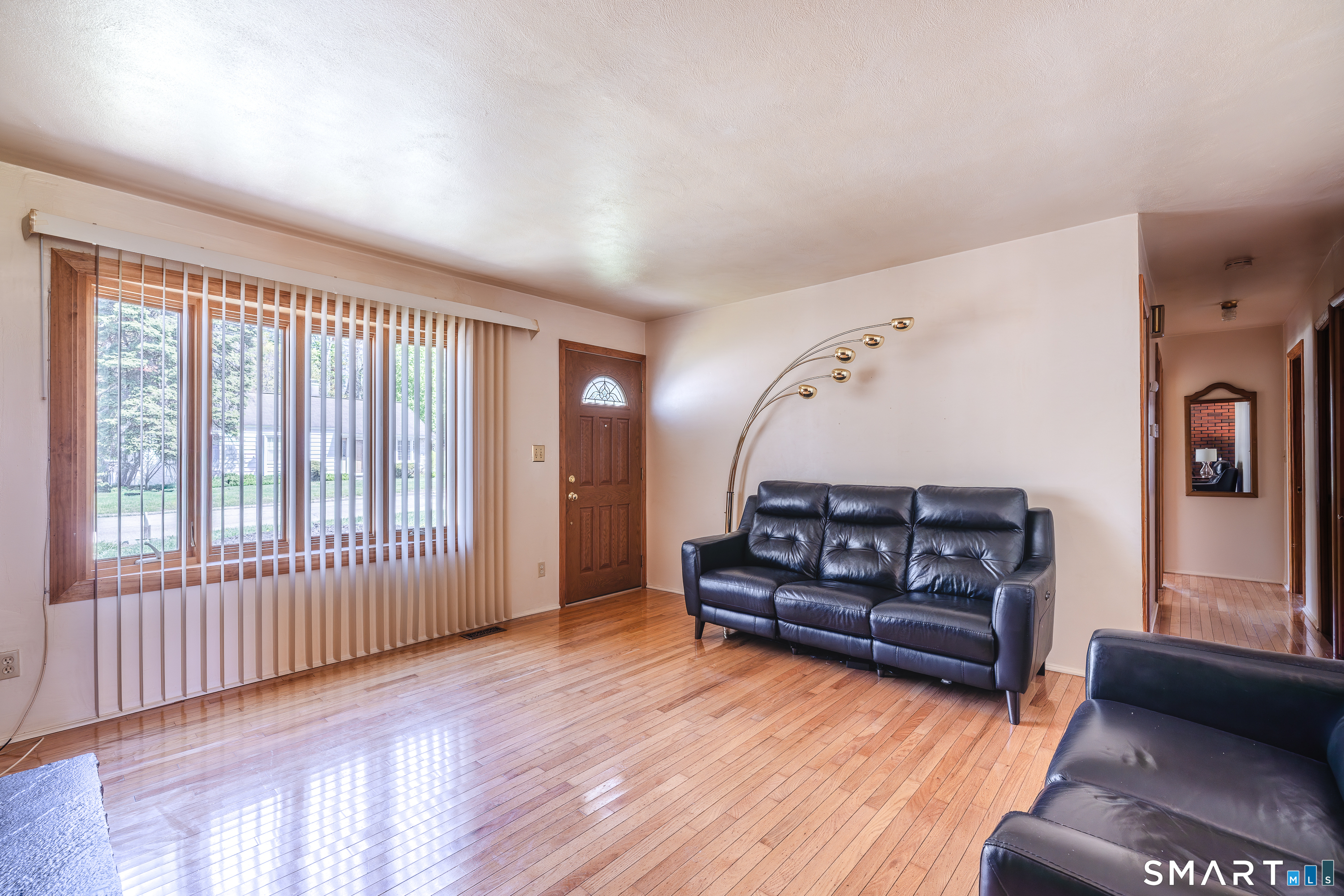 105 Bear Paw Road Bridgeport, CT 06606 - Photo 6 of 35