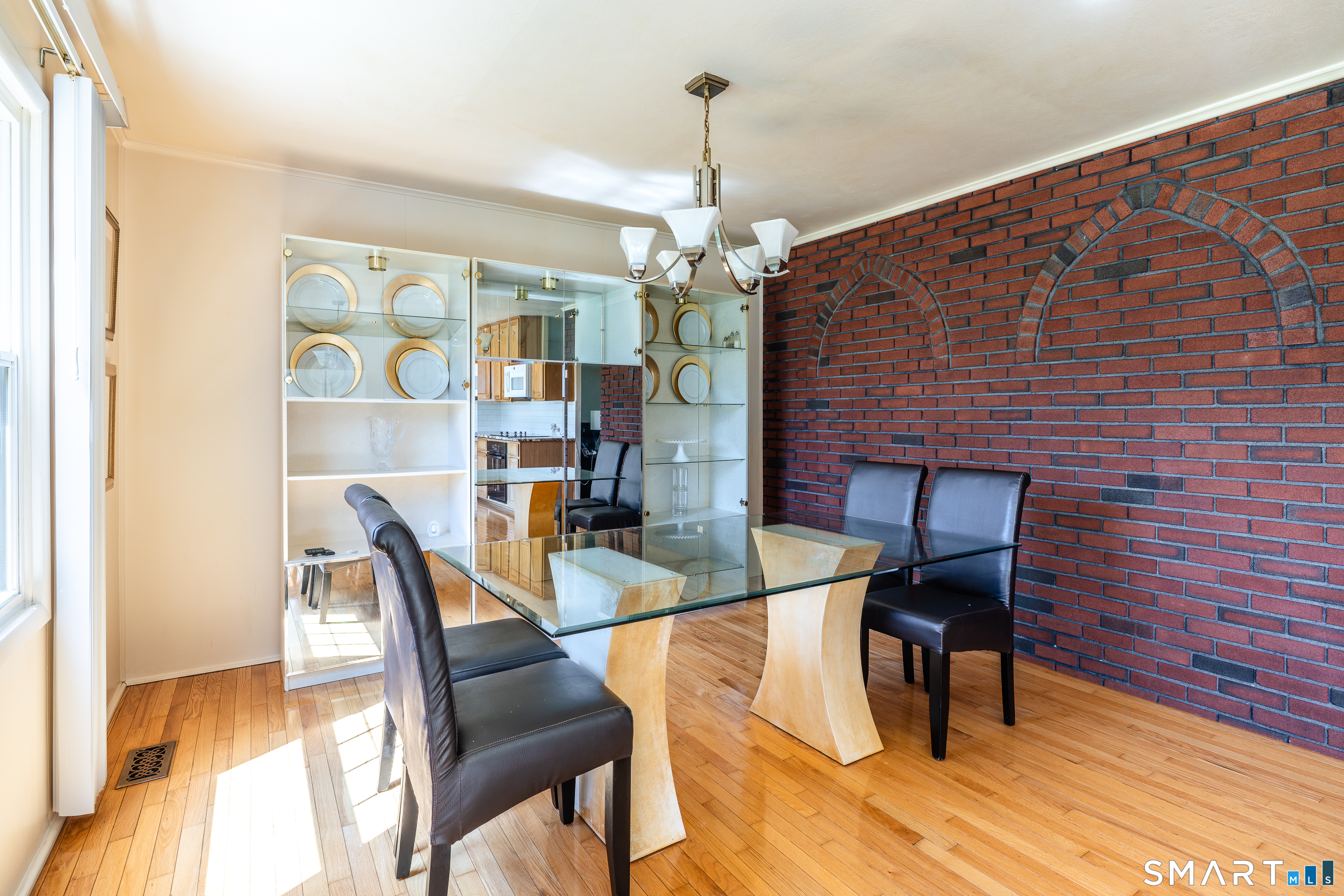 105 Bear Paw Road Bridgeport, CT 06606 - Photo 10 of 35