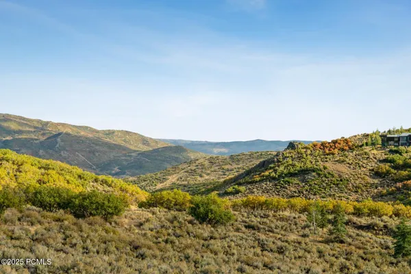 $2,000,000 | 2889 14th View Cir Park, Peoa, UT 84061