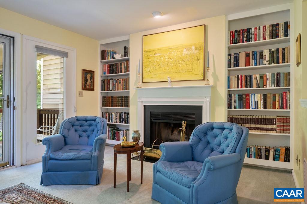 1335 Wimbledon Way Charlottesville, VA 22901 - Photo 10 of 24