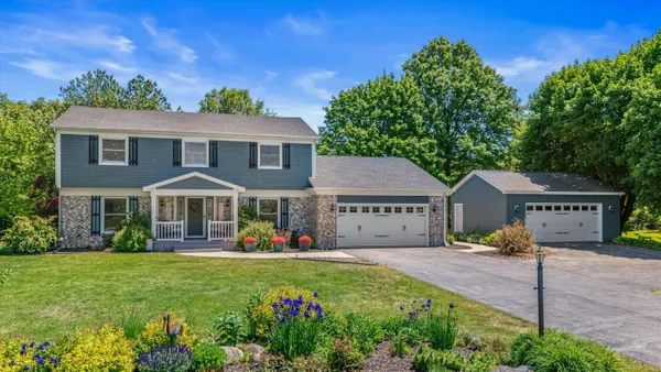 $635,000 | W5010 Hawk Road, La Grange, WI 53121