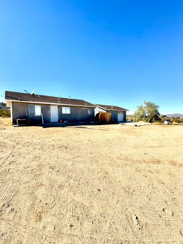 a view of yard with ocean view