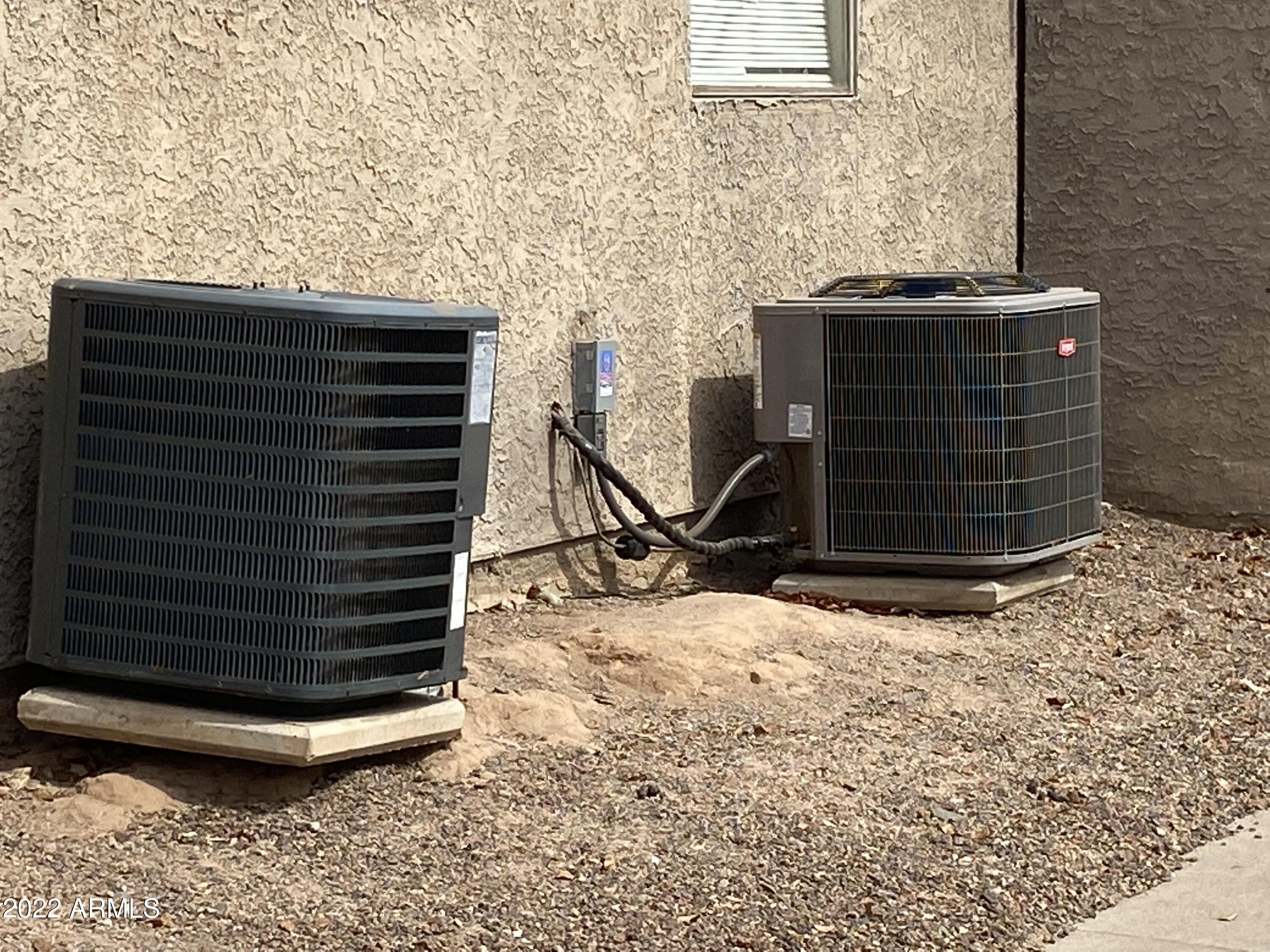 2814 East Kathleen Road Phoenix, AZ 85032 - Photo 4 of 5 IMG_1201