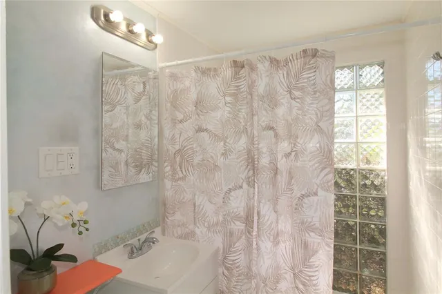 $389,000 | 2696 Loma Linda Street, Sarasota, FL 34239