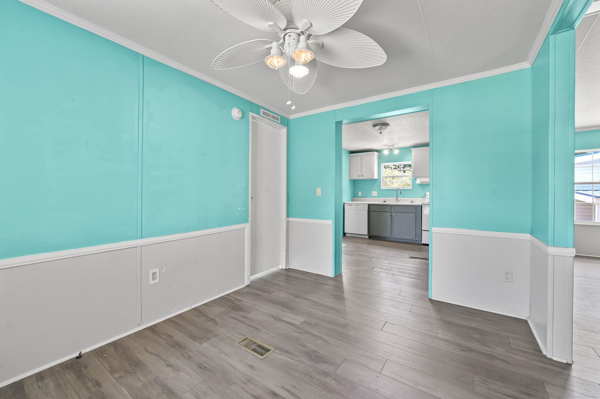 726 Oliver Drive Murrells Inlet, SC 29576 - Photo 14 of 35