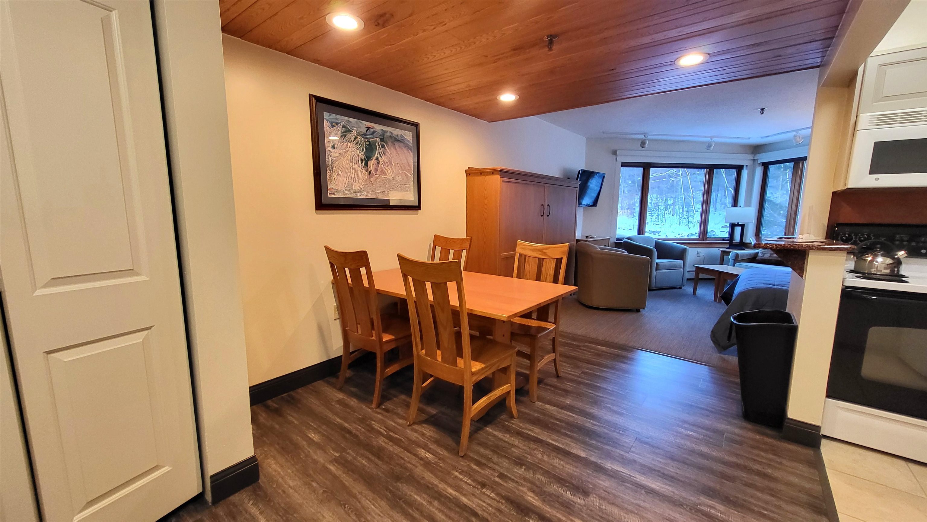 90 Loon Mountain Road, Unit 1030B Lincoln, NH 03251 - Photo 6 of 42