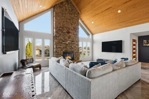 $899,000 | 1217 Willow Way, Noblesville, IN 46062