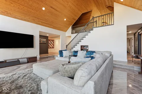 $899,000 | 1217 Willow Way, Noblesville, IN 46062