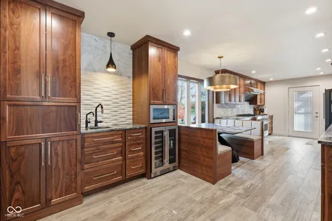 $899,000 | 1217 Willow Way, Noblesville, IN 46062