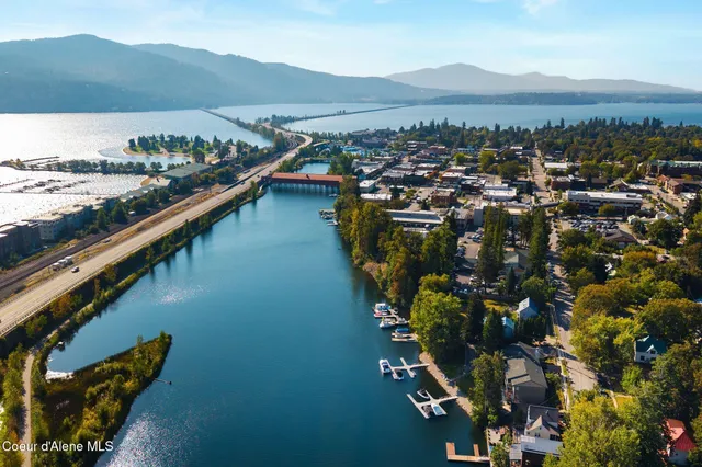 $529,999 | 720 North 3rd Avenue, Unit 9, Sandpoint, ID 83864