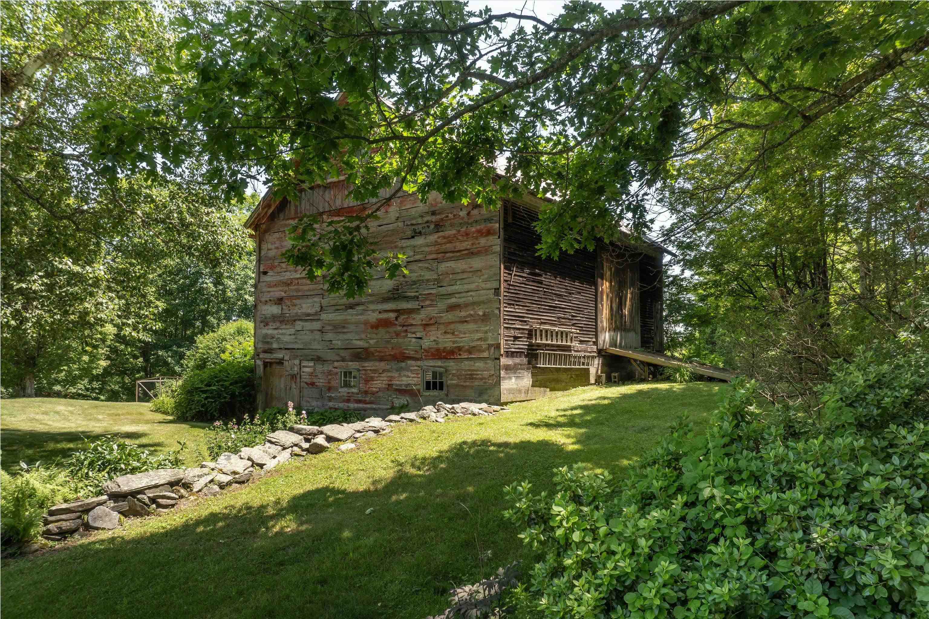 185 Crown Point Road Springfield, VT 05156 - Photo 12 of 51