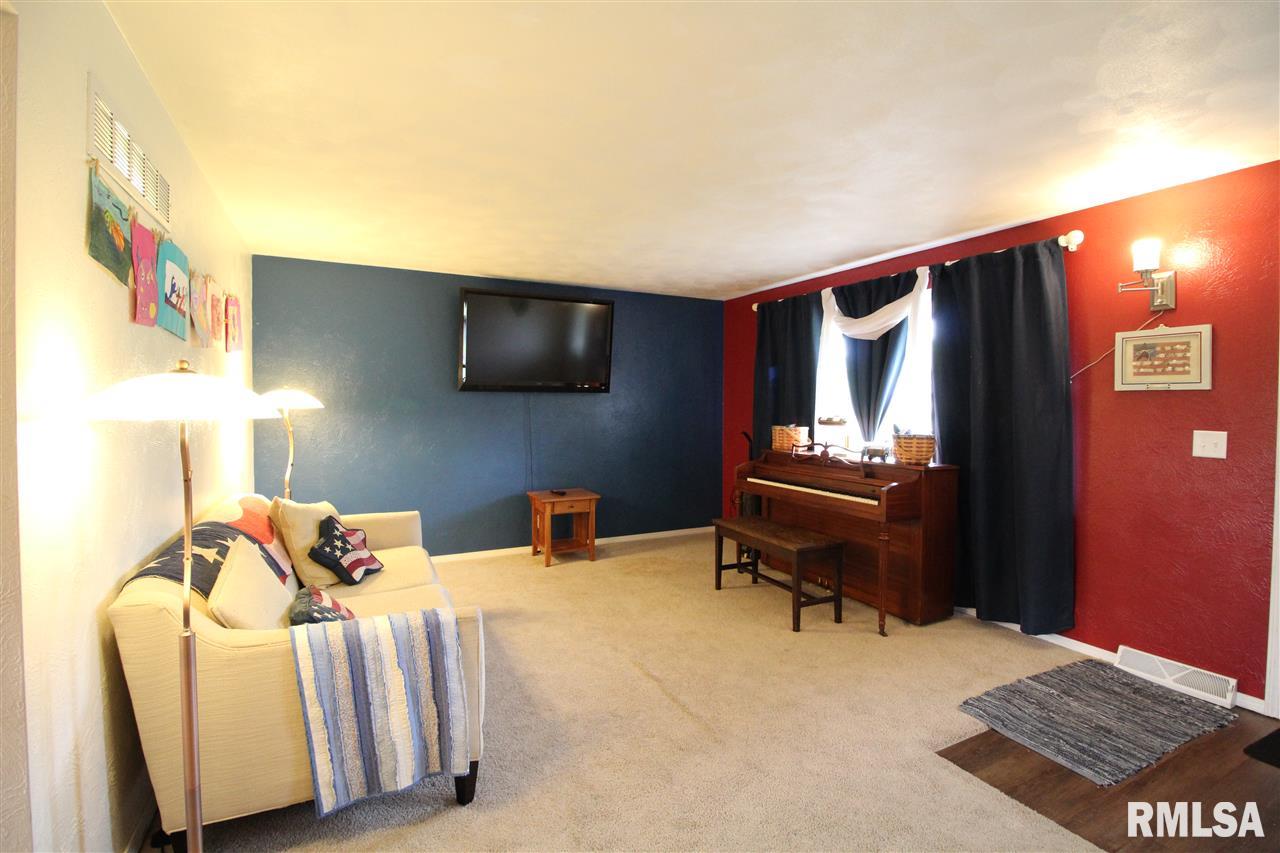 1457 Lourdes Road Metamora, IL 61548 - Photo 10 of 36