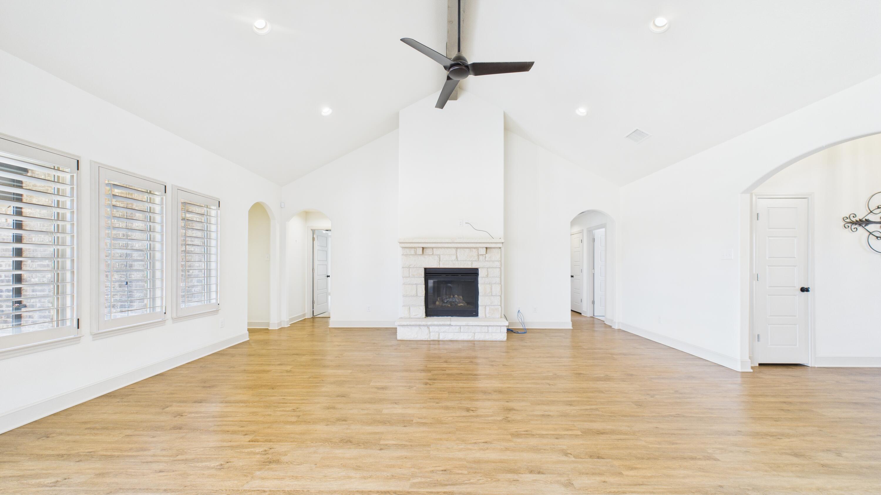 3919 126th Street Lubbock, TX 79423 - Photo 7 of 35 CAM03710G0-PR0171-STILL024