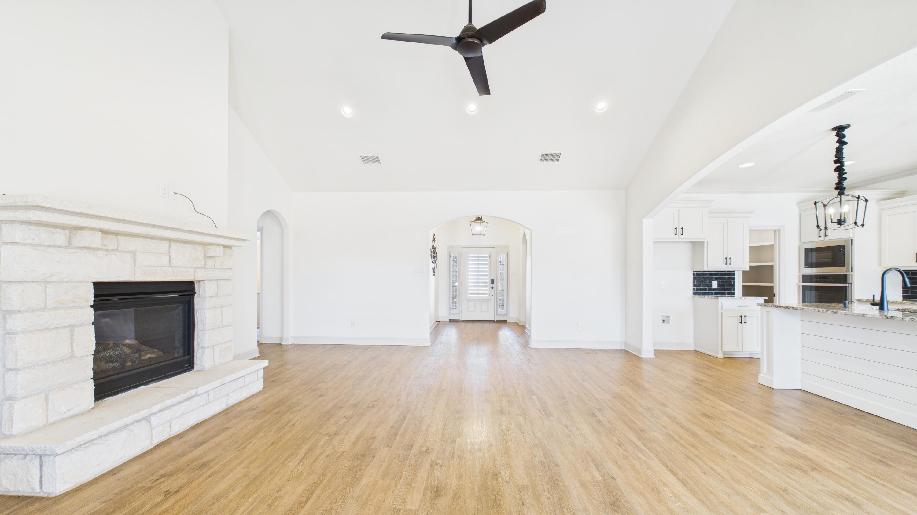 3919 126th Street Lubbock, TX 79423 - Photo 10 of 35 CAM03710G0-PR0171-STILL022