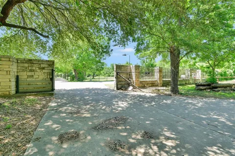 $750,000 | 5313 Hidden Oaks Lane, Arlington, TX 76017