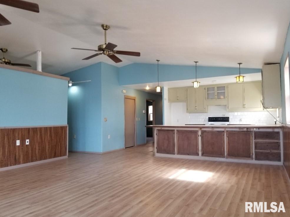 11231 Maple Island Road Manito, IL 61546 - Photo 5 of 35 Gallery Image 5