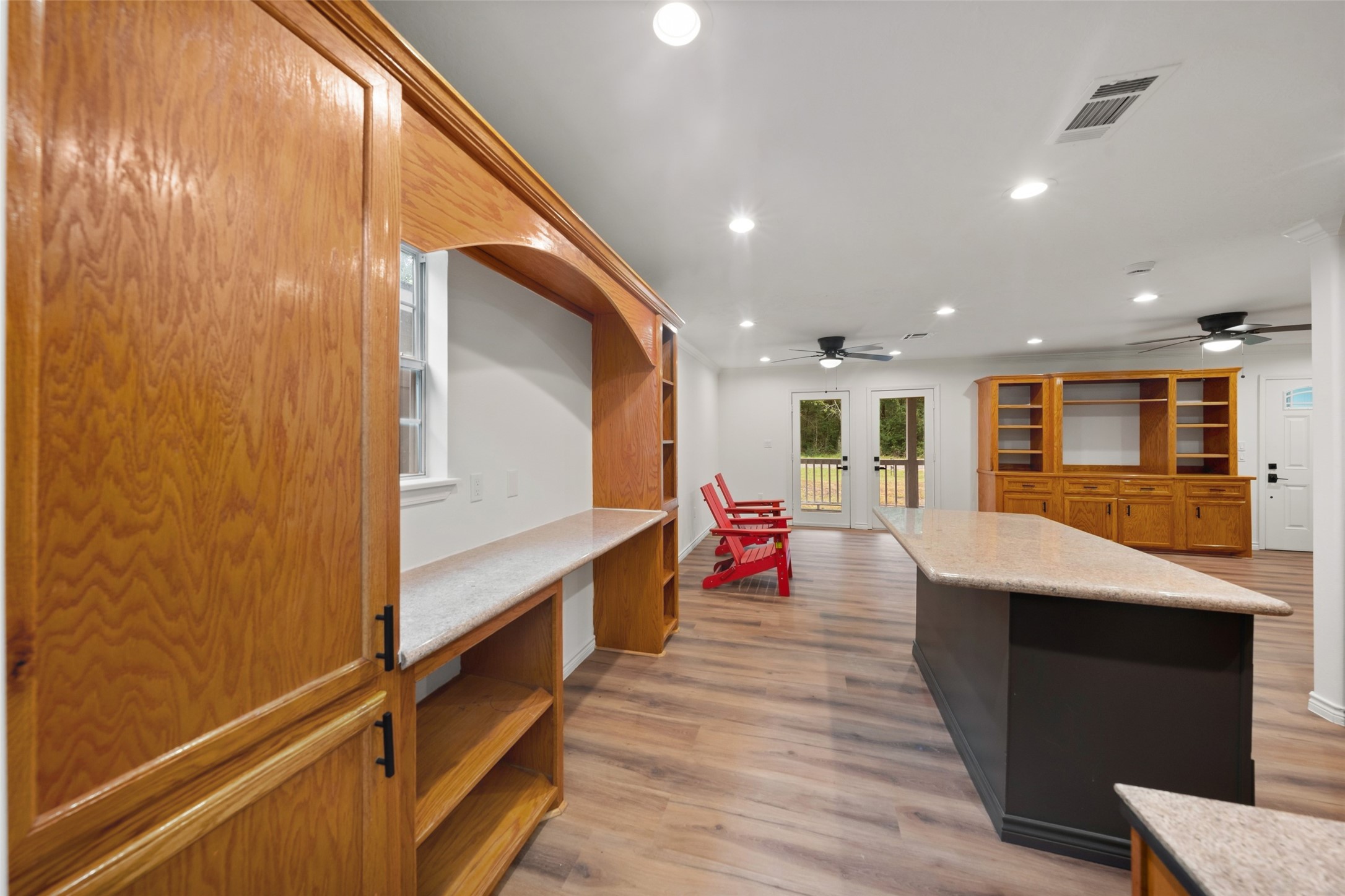 27 Deerfield Road Huntsville, TX 77340 - Photo 6 of 22 Gallery Image 6