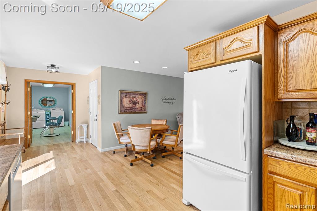 1091 West Reid Road Flint, MI 48507 - Photo 10 of 35