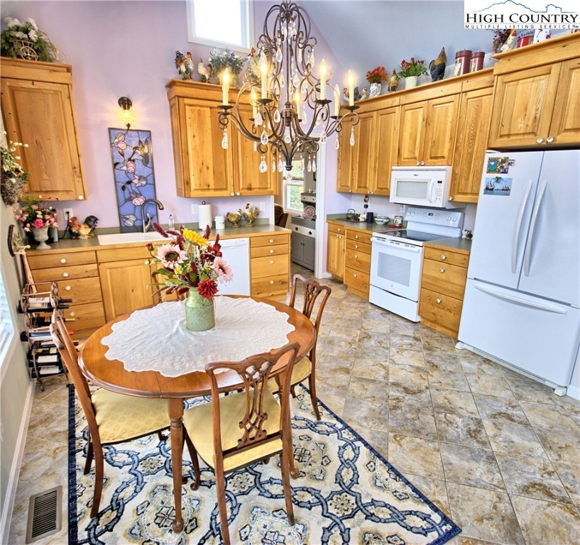 201 Don Walters Road Jefferson, NC 28640 - Photo 11 of 30 Gallery Image 11