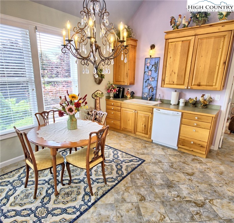 201 Don Walters Road Jefferson, NC 28640 - Photo 10 of 30 Gallery Image 10