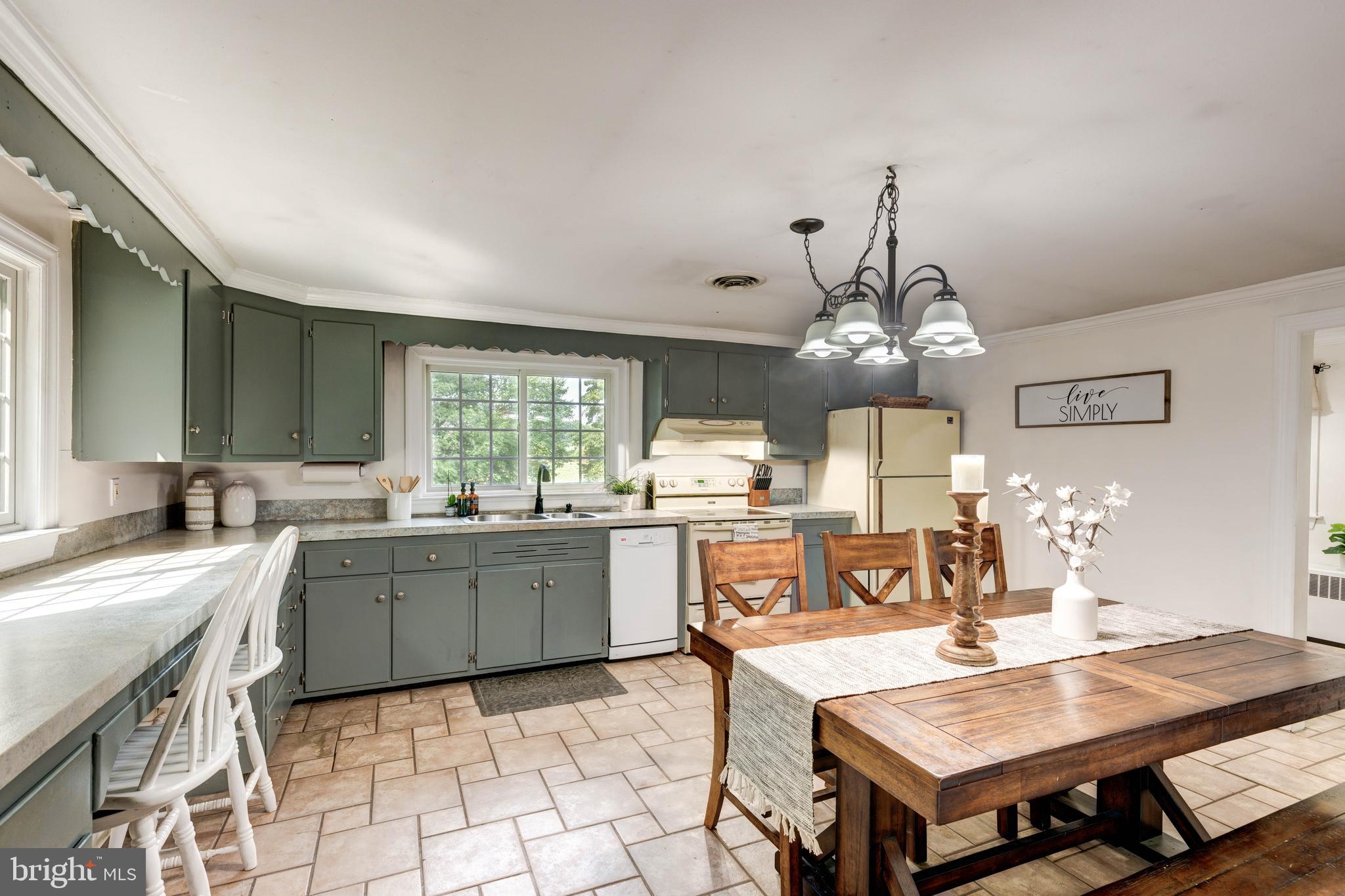 2100 Cape Horn Road Hampstead, MD 21074 - Photo 23 of 49 Kitchen